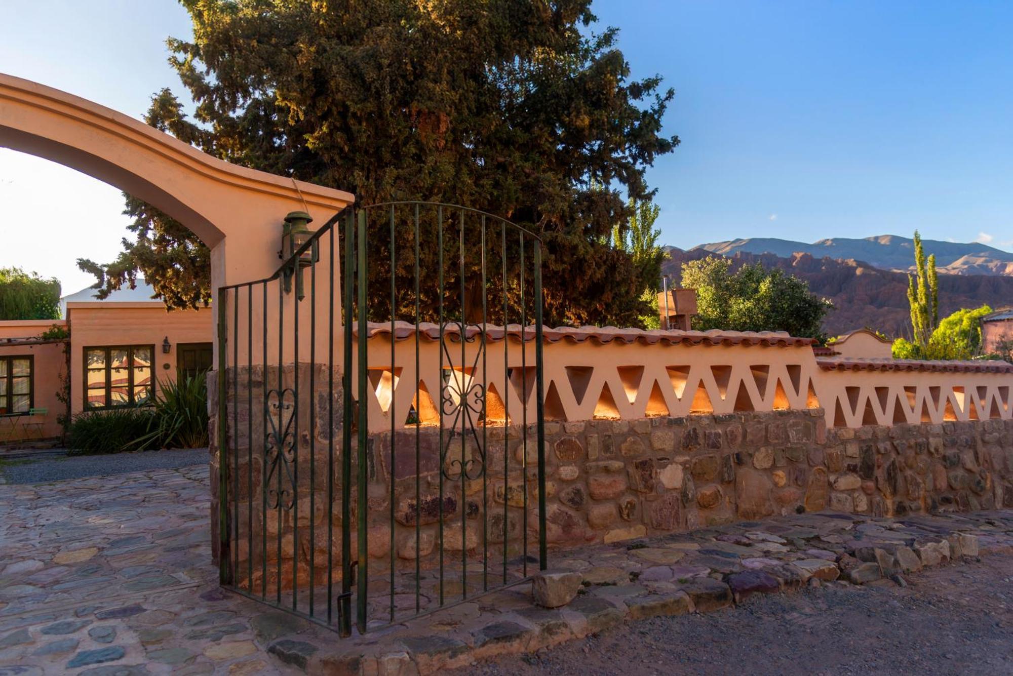 Los Arcabuceros Casa Hotel Boutique Tilcara Exteriör bild